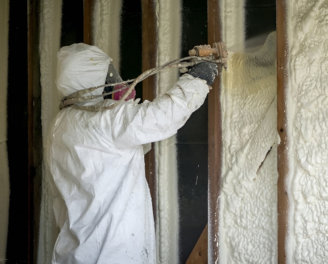 Spray-Foam-Insulation-In-South-Dakota-Featured-Iamge
